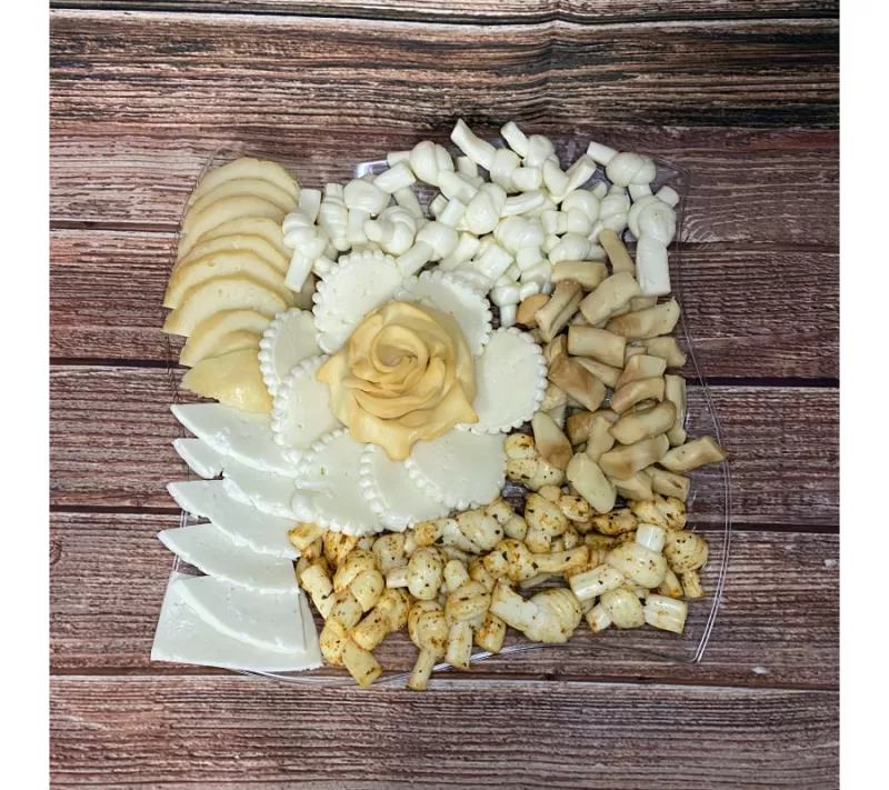 Sýrový talíř s růží 600g