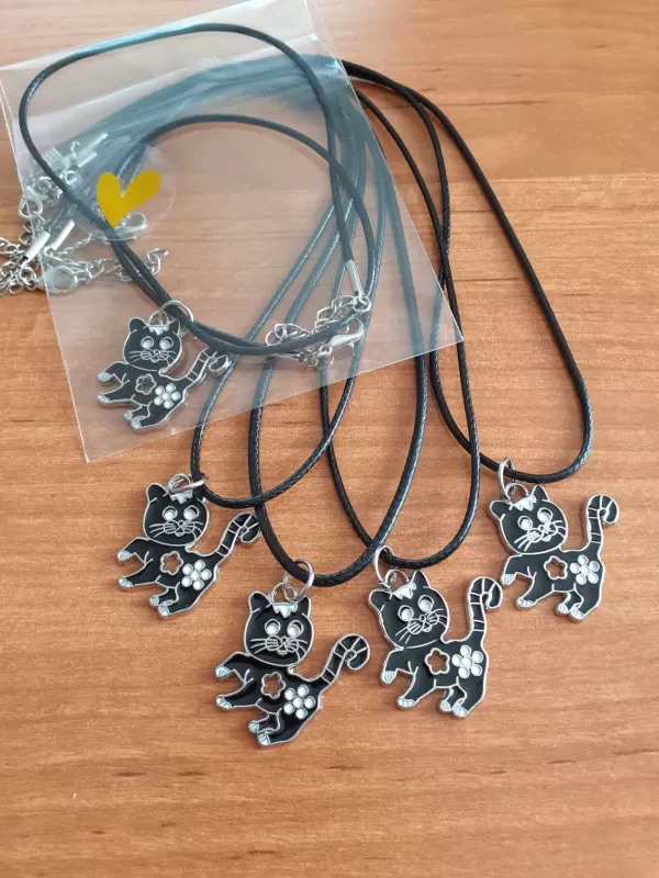 Náhrdelník kočička ČERNÁ